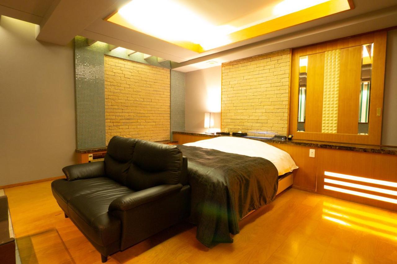 Hotel Rplus日高 (Adults Only) Hidaka  Екстериор снимка