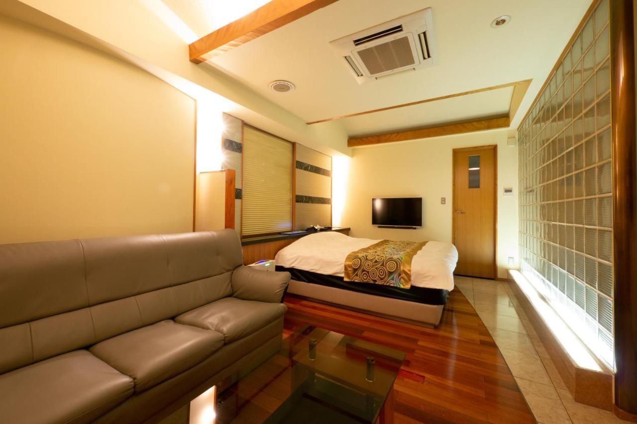 Hotel Rplus日高 (Adults Only) Hidaka  Екстериор снимка