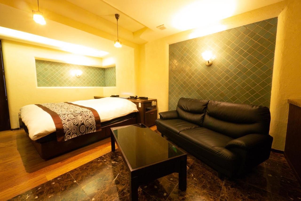 Hotel Rplus日高 (Adults Only) Hidaka  Екстериор снимка