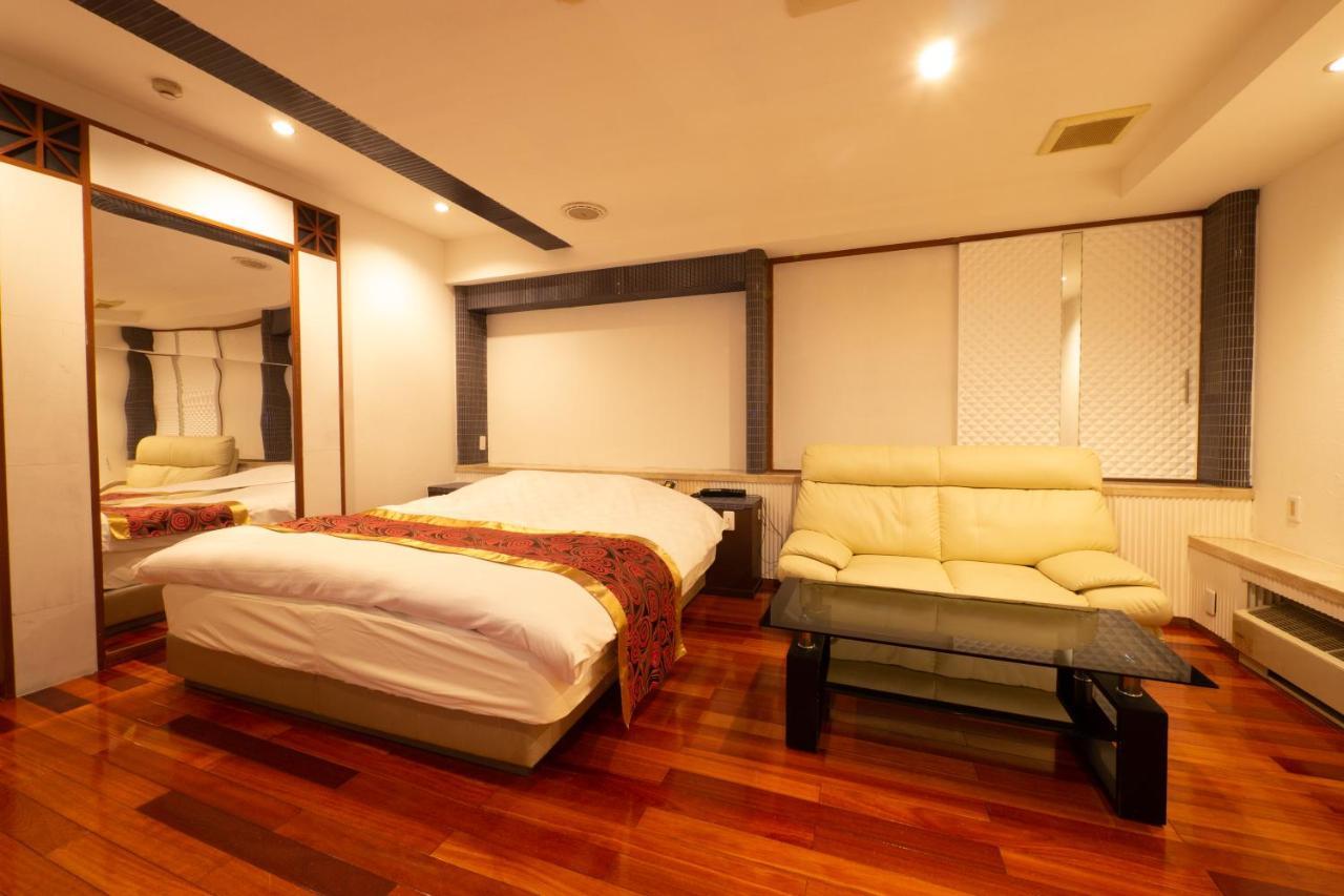 Hotel Rplus日高 (Adults Only) Hidaka  Екстериор снимка