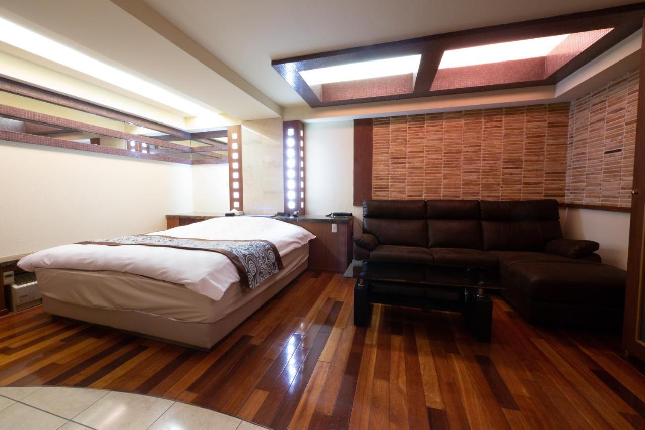 Hotel Rplus日高 (Adults Only) Hidaka  Екстериор снимка