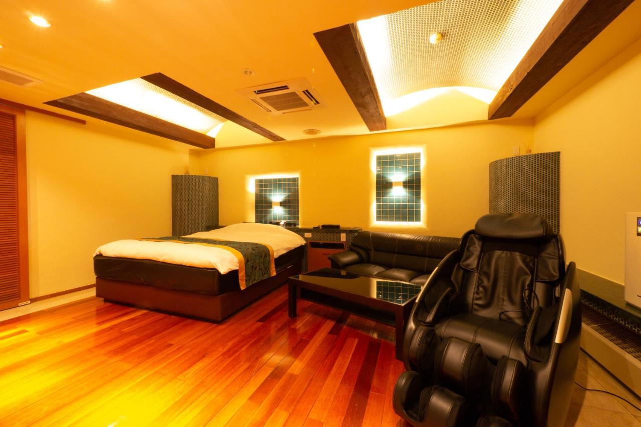 Hotel Rplus日高 (Adults Only) Hidaka  Екстериор снимка